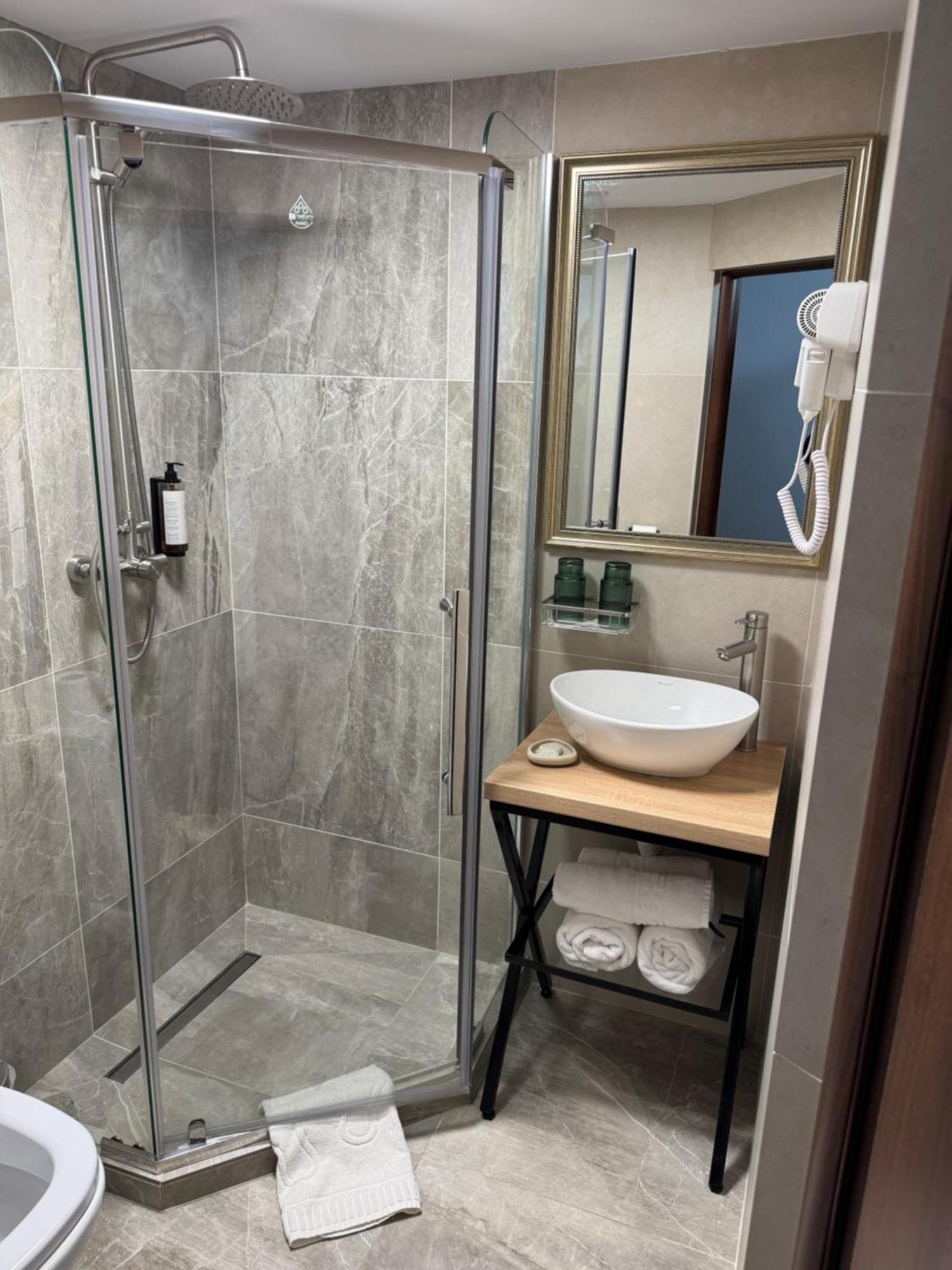 La Coltul Castelului Bran Boutique Hotel Kültér fotó
