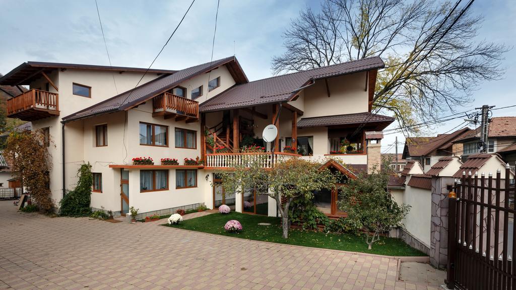 La Coltul Castelului Bran Boutique Hotel Kültér fotó