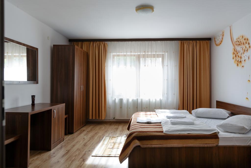 La Coltul Castelului Bran Boutique Hotel Kültér fotó